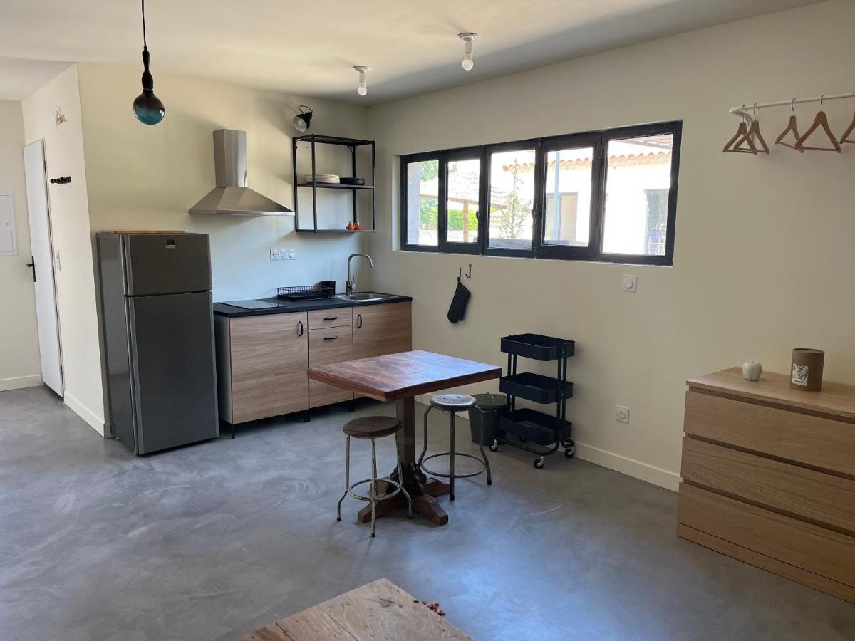 Studio Dans Les Alpilles Apartamento Fontvieille Exterior foto