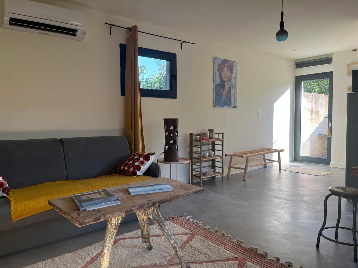 Studio Dans Les Alpilles Apartamento Fontvieille Exterior foto
