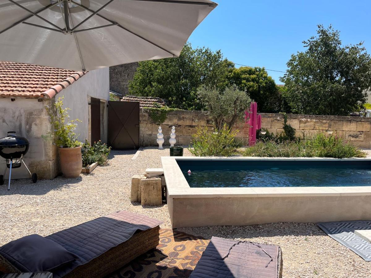Studio Dans Les Alpilles Apartamento Fontvieille Exterior foto